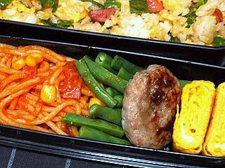 お弁当（炒飯、ナポリタン、ハンバーグ、卵焼き、ささげ）|すーさん