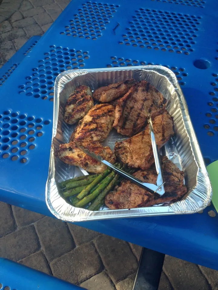 Steaks chicken grilled asparagus|amaja bryantさん