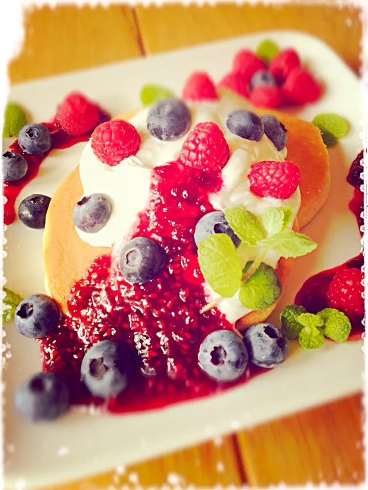 Snapdishの料理写真:BerryBerry☆Pancake|みずほさん