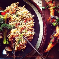 Snapdishの料理写真:Ramen noodle stirfry with hot pepper chili grilled shrimp❤