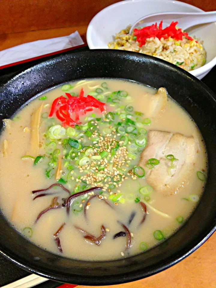 半チャンセット・夜鳴きラーメン|伍龍やすさん