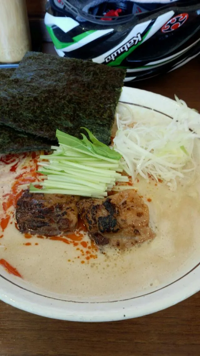 たんたん麺|やまともさん