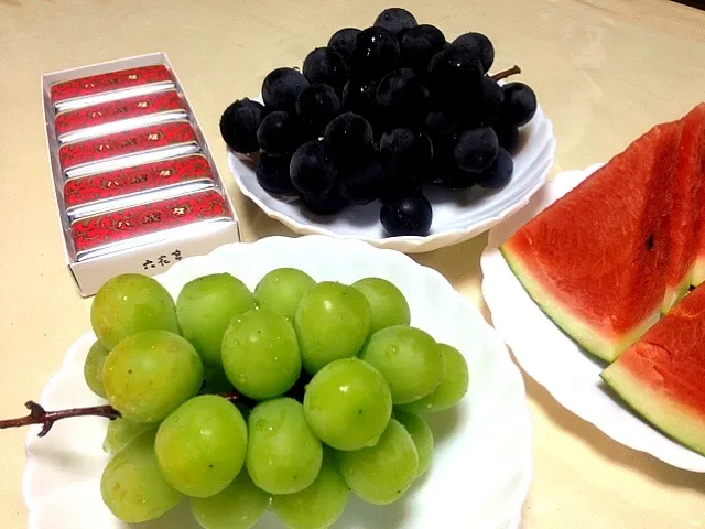 食後のデザート🍇とマルセイバターサンド|machikoさん