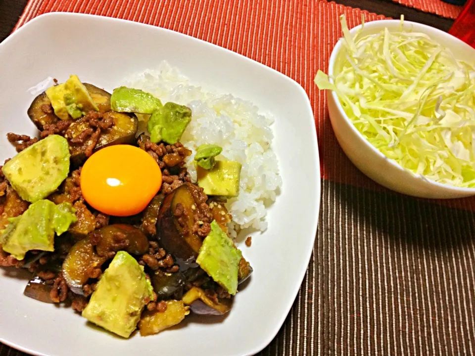 Snapdishの料理写真:挽肉と茄子丼|46さん