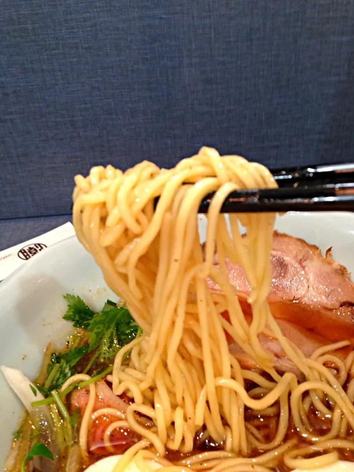 Snapdishの料理写真:にほんいち醤油そばの麺|塩豚骨さん