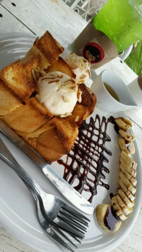 Honey Toast!!!|ผักบุ้ง บั๊น บันさん