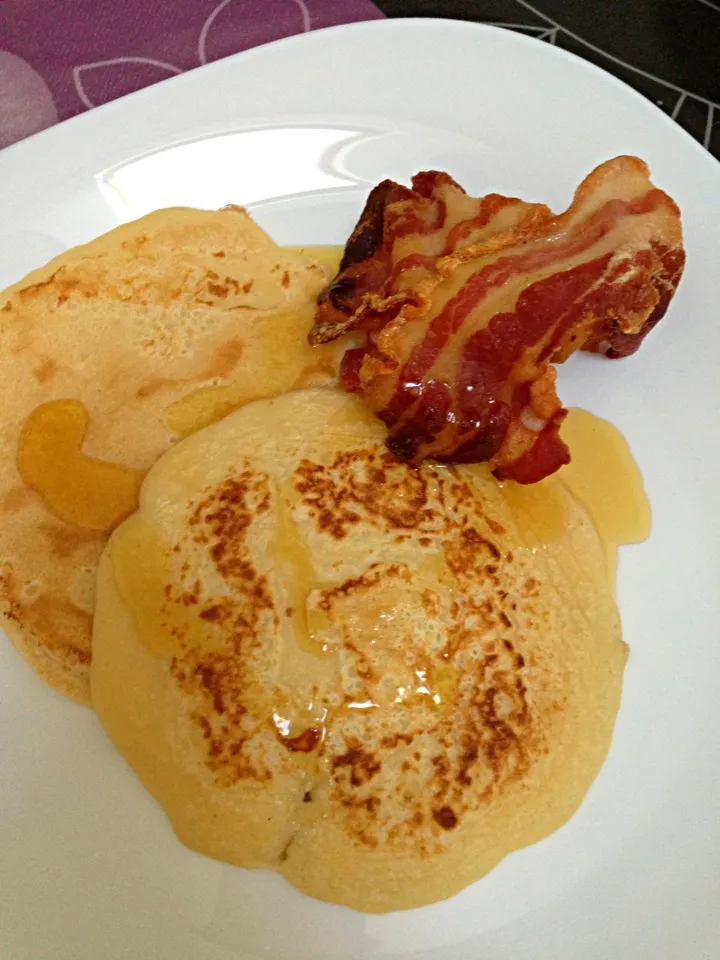 Panckaes with bacon and maple syrup|Cynthiaさん