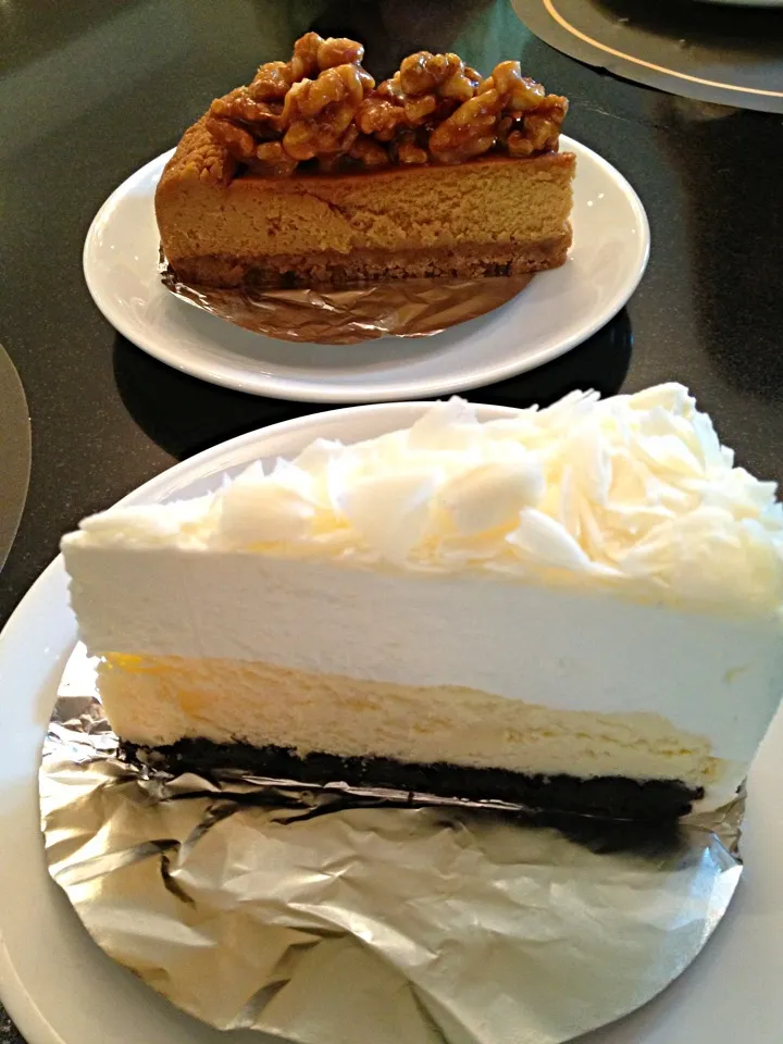 White chocolate cheese cake and caramel cheese cake|miyummyさん