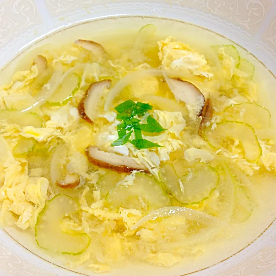 Easy egg soup|Sabrina Rahさん