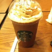 Snapdishの料理写真:Espresso cream iced mocha|GDashleeさん