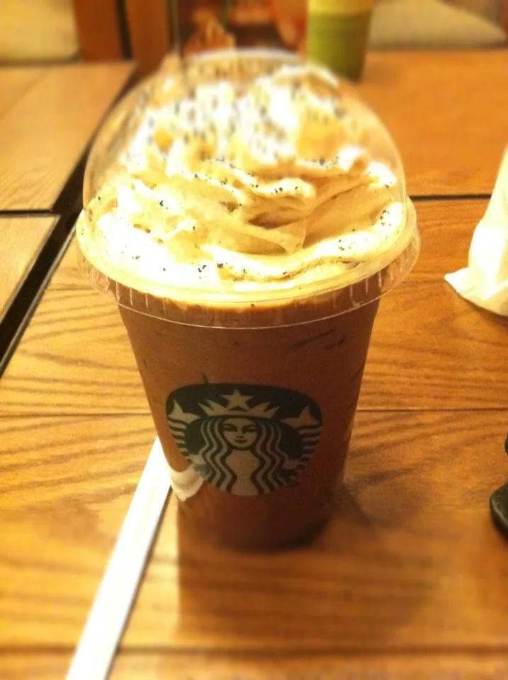 Snapdishの料理写真:Espresso cream iced mocha|GDashleeさん