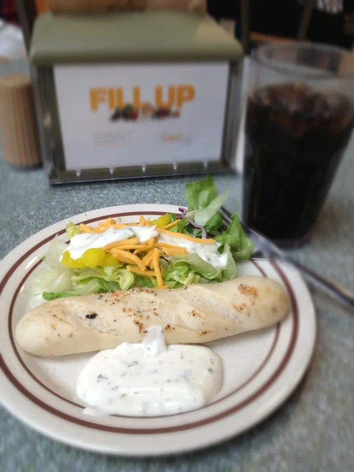 Salad with Banana Peppers and Herb Bread, Ranch for dipping|Stephanie Clintonさん