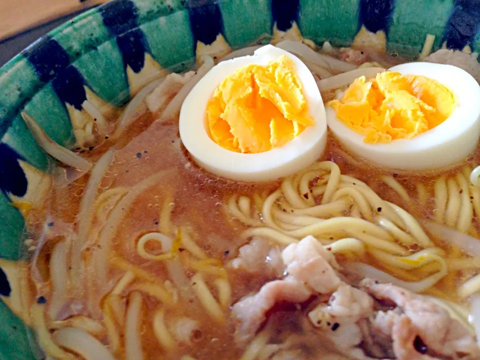 ガラムマサラ、コリアンダーなどスパイスたっぷりなラ王醤油ラーメン|Jackie Yamakawaさん