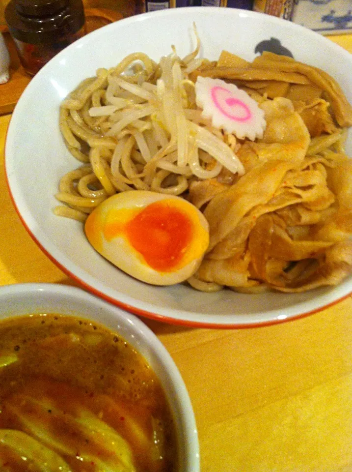 トロ辛つけ麺+半熟玉子@めん屋 写楽（上尾）|Kazuya Miyukiさん