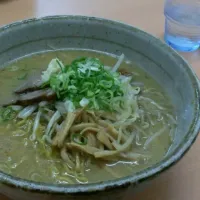 Snapdishの料理写真:「麺屋彩未」味噌ラーメン|タケさん