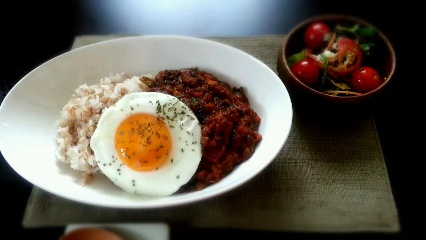 昼ごはん  ほうれん草とひき肉のカレー|hiromiさん