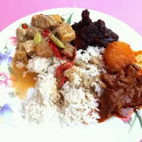 nasi kenduri|Aziyan Nasirさん