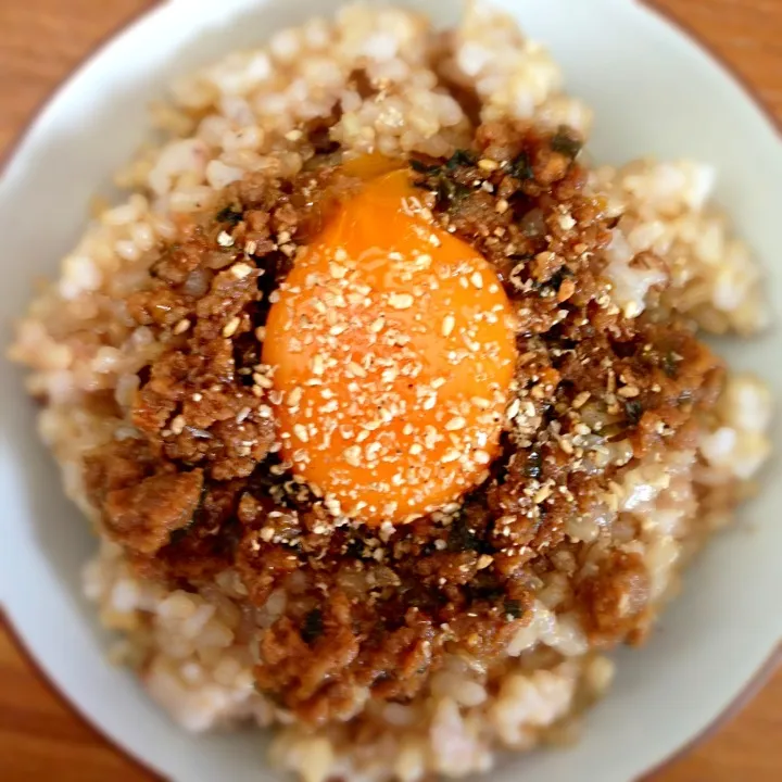 Snapdishの料理写真:肉味噌スタミナ丼|okunoさん