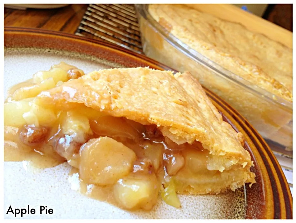 Apple (and Zucchini) Pie|Yunita Weisさん