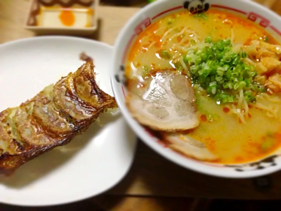 辛味噌ラーメン＆焼き餃子|RIEママさん