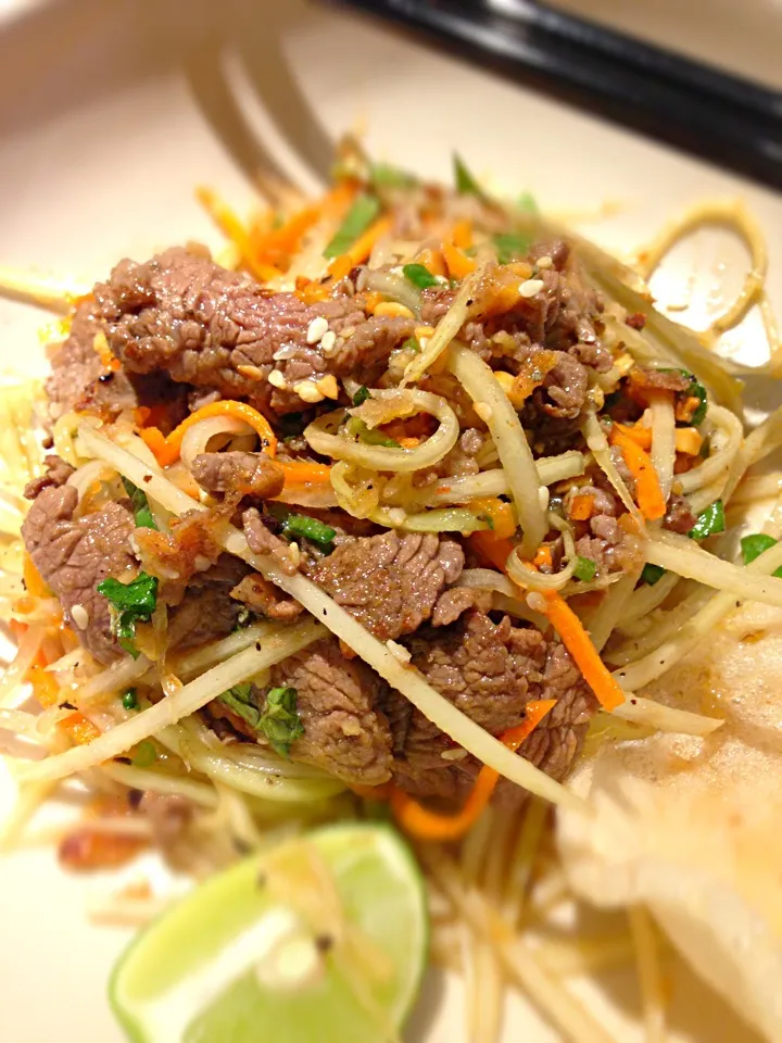 Lemongrass beef salad|chrissyさん