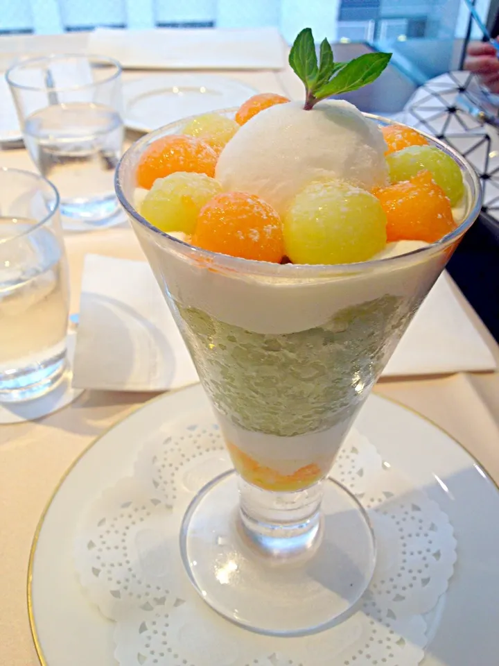 Japanese sweet honey melon parfait|k panさん