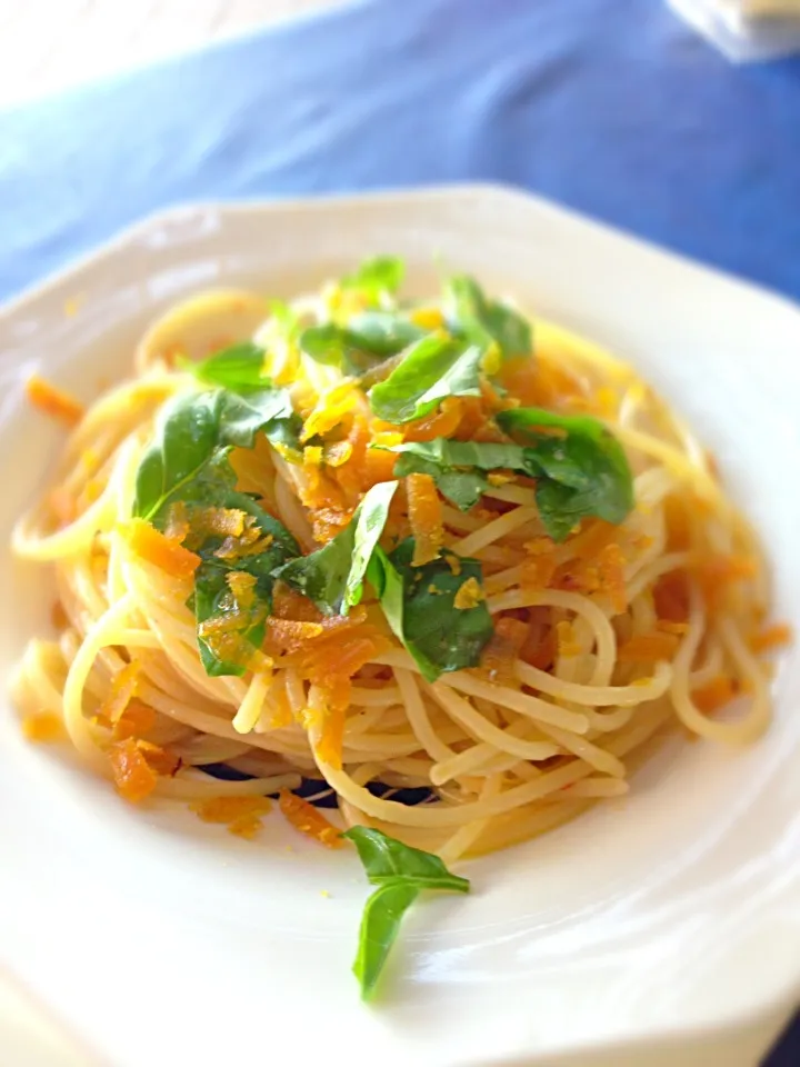 Spaghetti al riccio di mare con la bottarga 採れたてウニのスパゲッティ カラスミ添え|Tomoko Pratellesi Kurodaさん