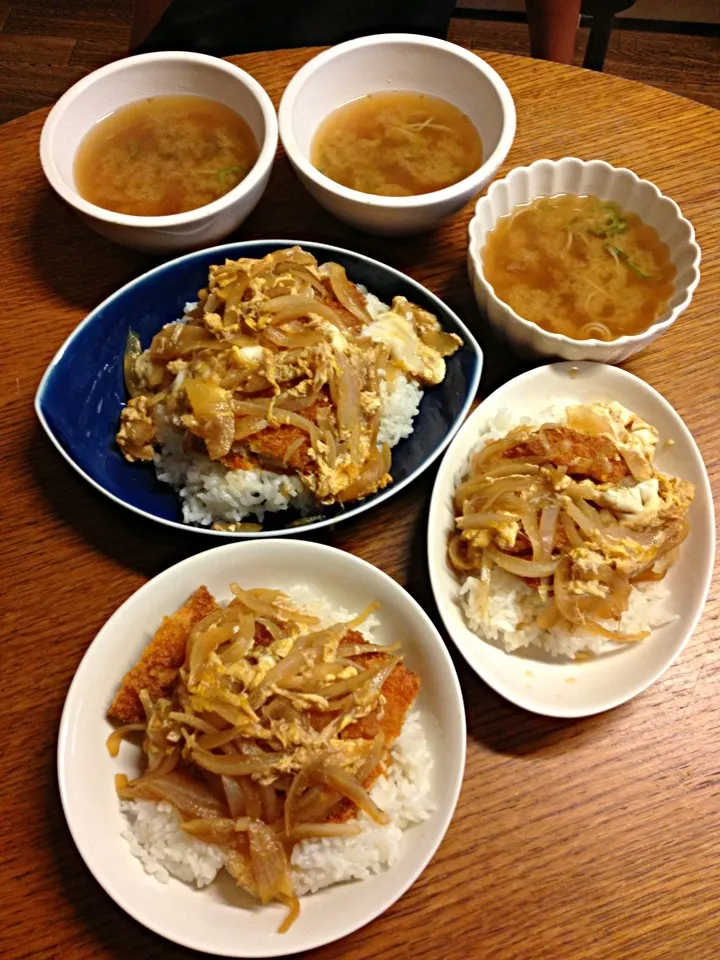 Snapdishの料理写真:★カツ丼★おくらとそうめんの味噌汁|三宅 里美さん