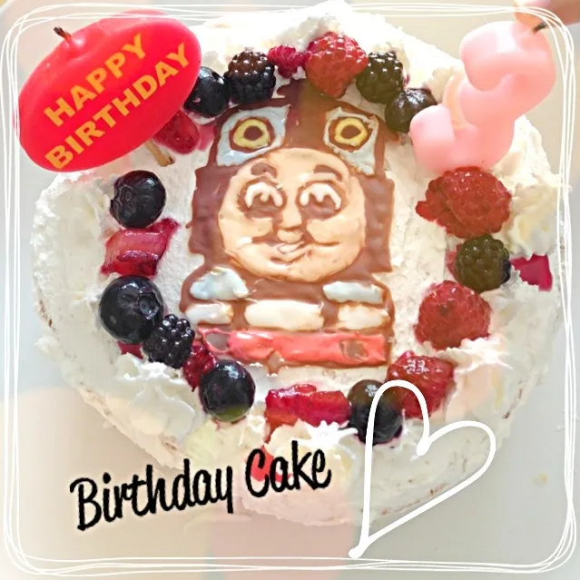 Snapdishの料理写真:息子3歳誕生日バースデーケーキ|naoさん