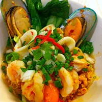 Snapdishの料理写真:SPICY SEAFOOD NOODLE