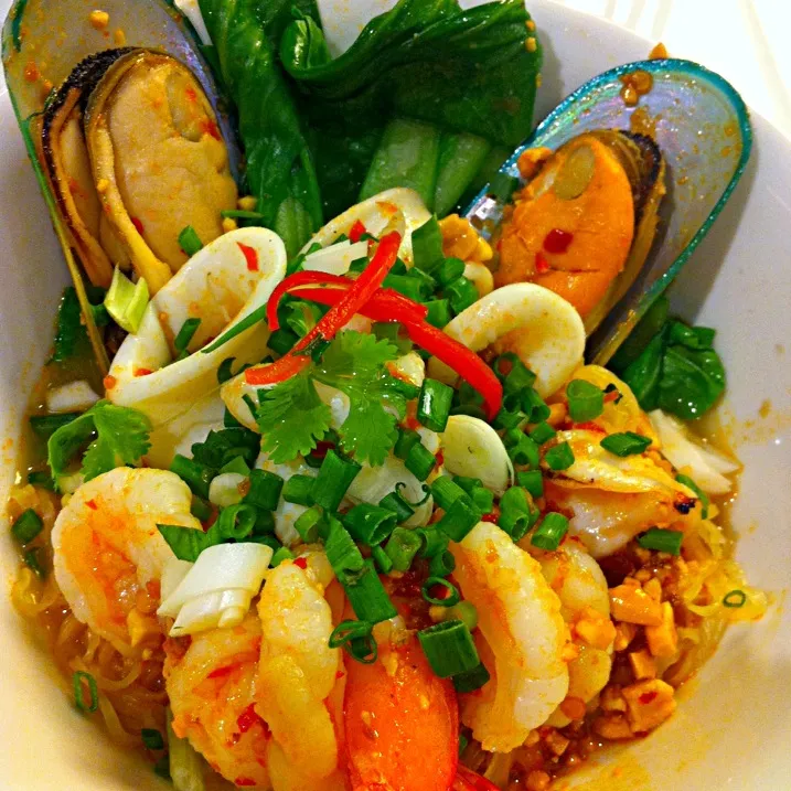 SPICY SEAFOOD NOODLE|Blinkieさん