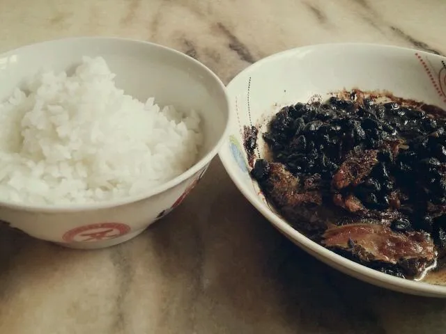 white rice + fried dace with salted black beans|shun wai chuiさん