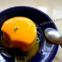 Snapdishの料理写真:芒果奶酪 Mango Panna Cotta|Vickieさん