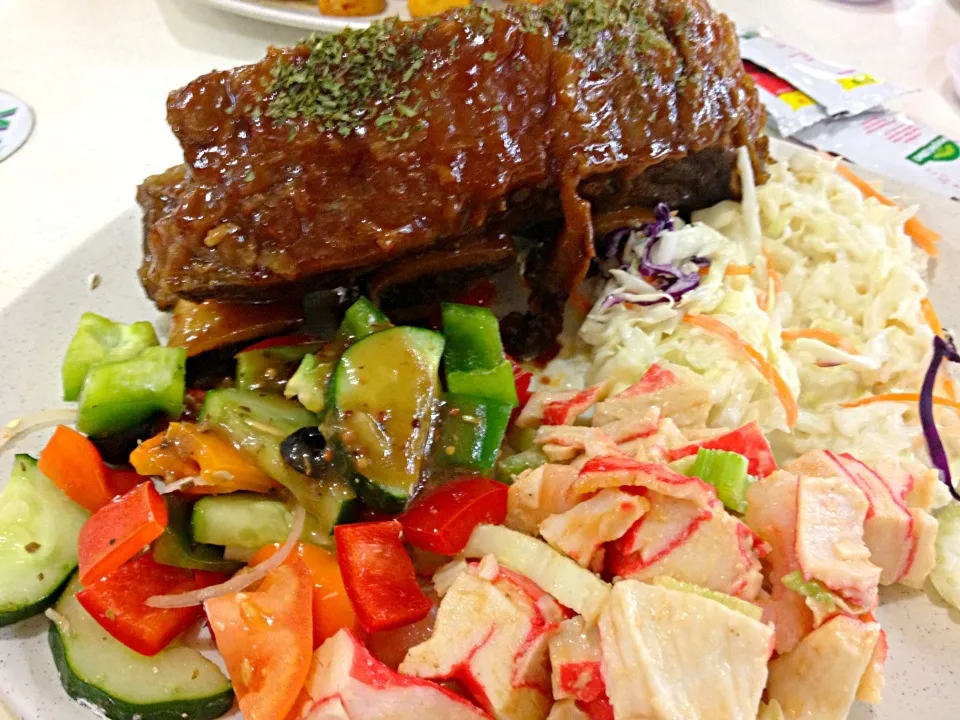 Beef ribs with 3 salads|Nicholas Tayさん