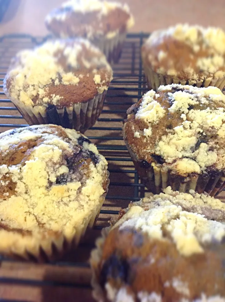 Blueberry Muffins with Almond streusel|Jen Hembreeさん