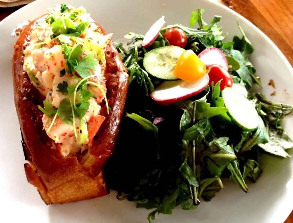 Lobster Roll and Greens from the Strand House|sooprcoolchicaさん