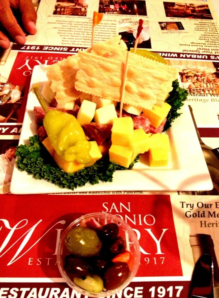 Cheese, Salami, and Olives from San Antonio Winery|sooprcoolchicaさん