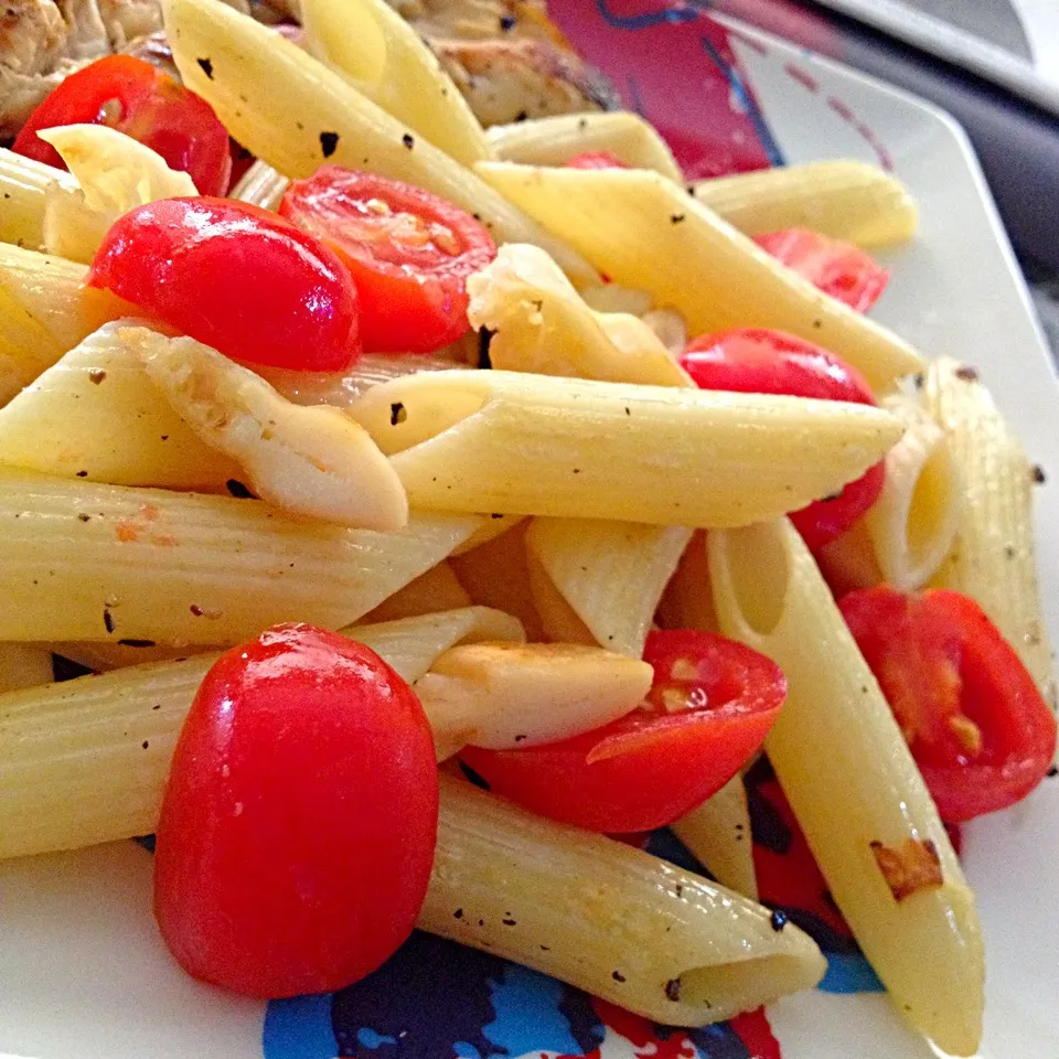 Stir fry Pasta with clams and cherry tomatoes|prissyさん