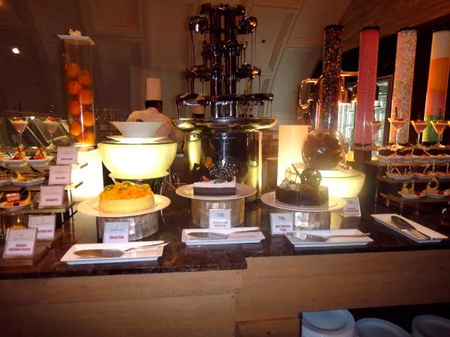 Manila Hotel's dessert area.|Trixcee Tanさん