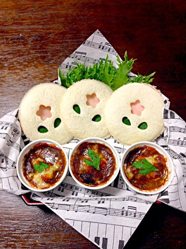 ランチパックと焼きカレー|富士子🍒🐰🍓さん