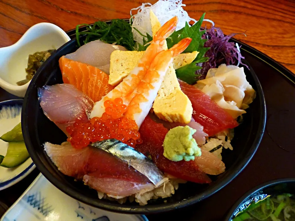 海鮮丼定食|ボールおかっさん