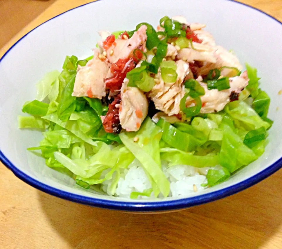 Snapdishの料理写真:鶏ささみの梅和え丼♪|うなぎさん