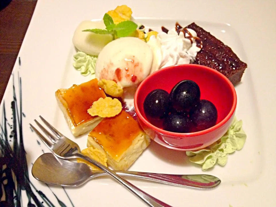 Dessert ice cream cake|jenny iwaiさん