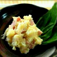 フライパンひとつ、ゴロゴロ大人のポテトサラダ。