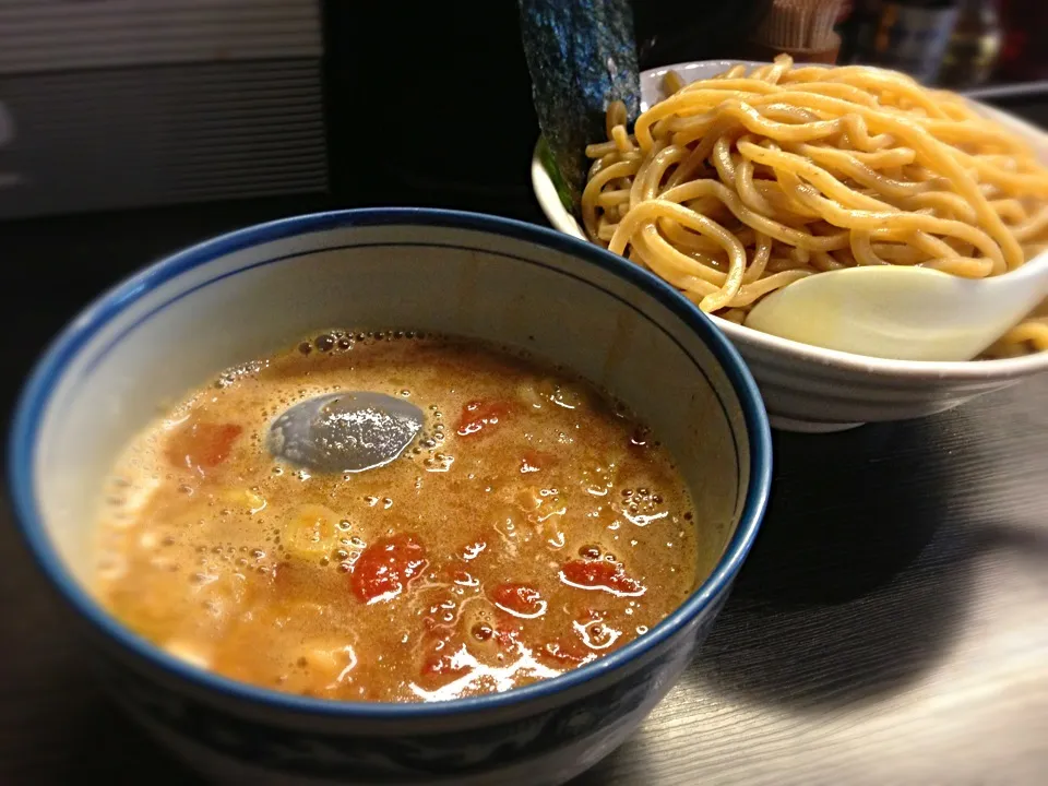 海老トマトワイン煮玉子つけ麺|hirotomoさん