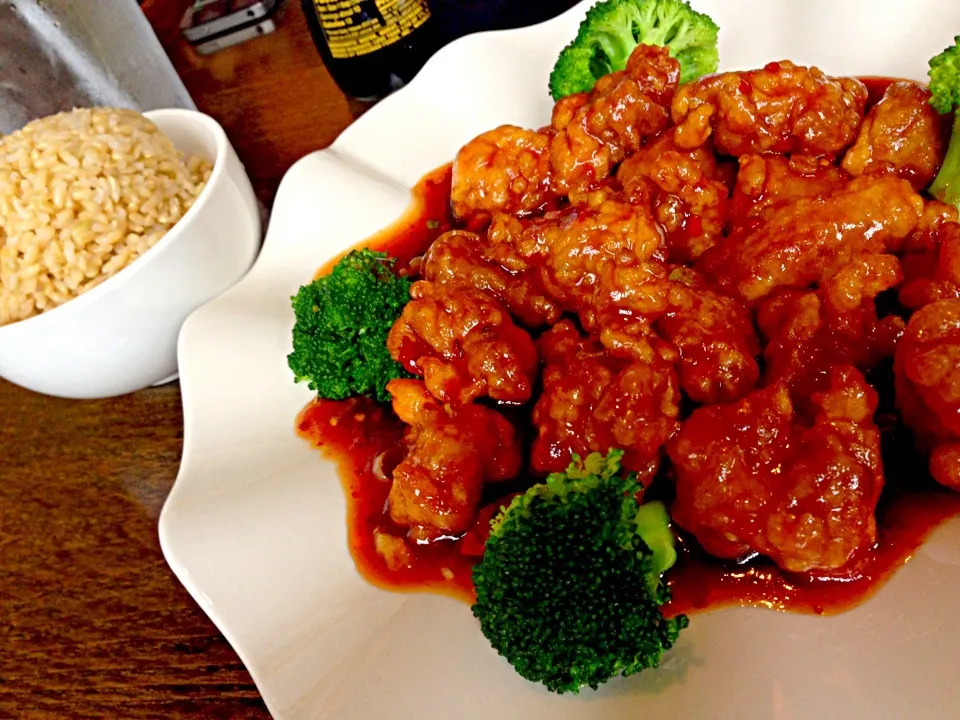 Snapdishの料理写真:Spicy General Chicken (Ming Fu - Matthews, NC)|Phyliciaさん