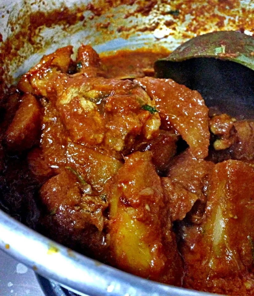 Snapdishの料理写真:Ayam Masak Merah|Mummy Masayuさん