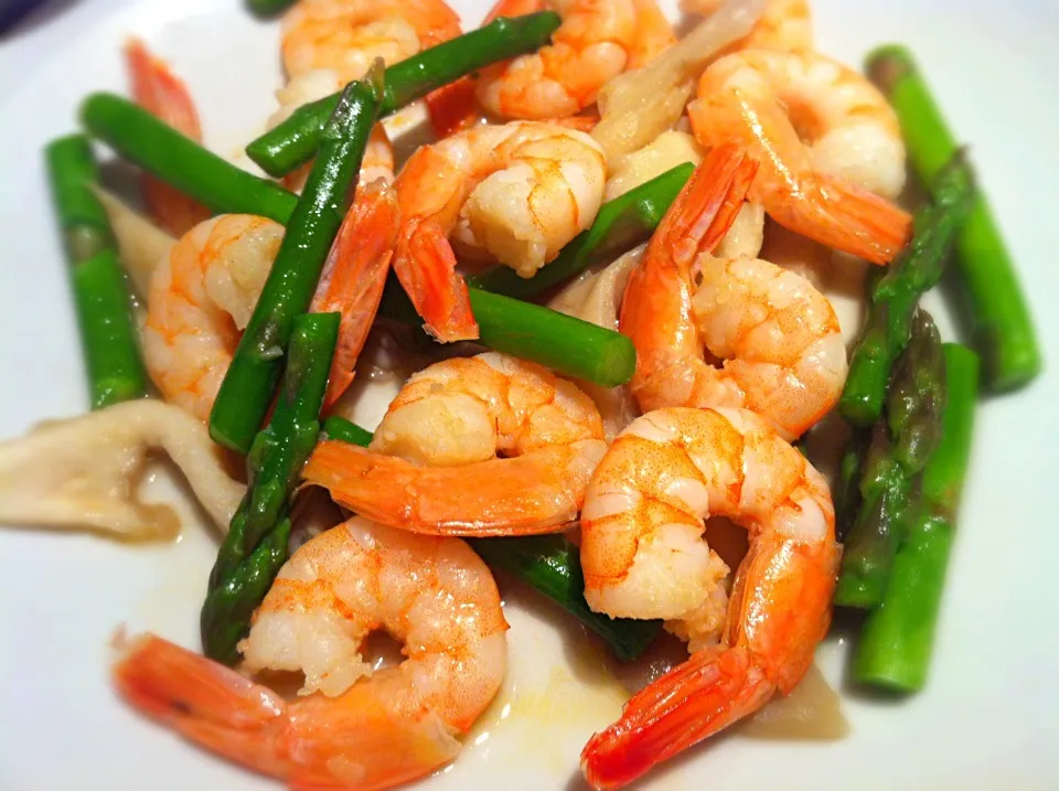 Taiwanese Cuisine/ Stir-fry shrimps with asparagus|Laetitia Kuoさん