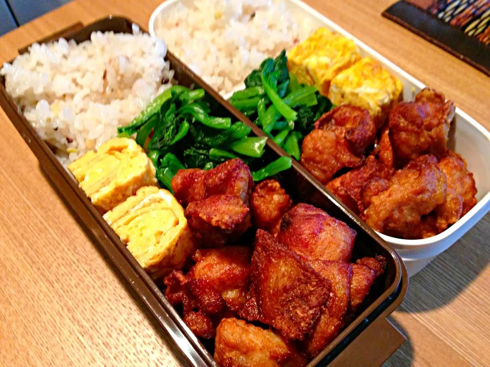 お弁当♡鶏唐揚げ、卵焼き、小松菜のお浸し、雑穀ご飯|ウサコさん