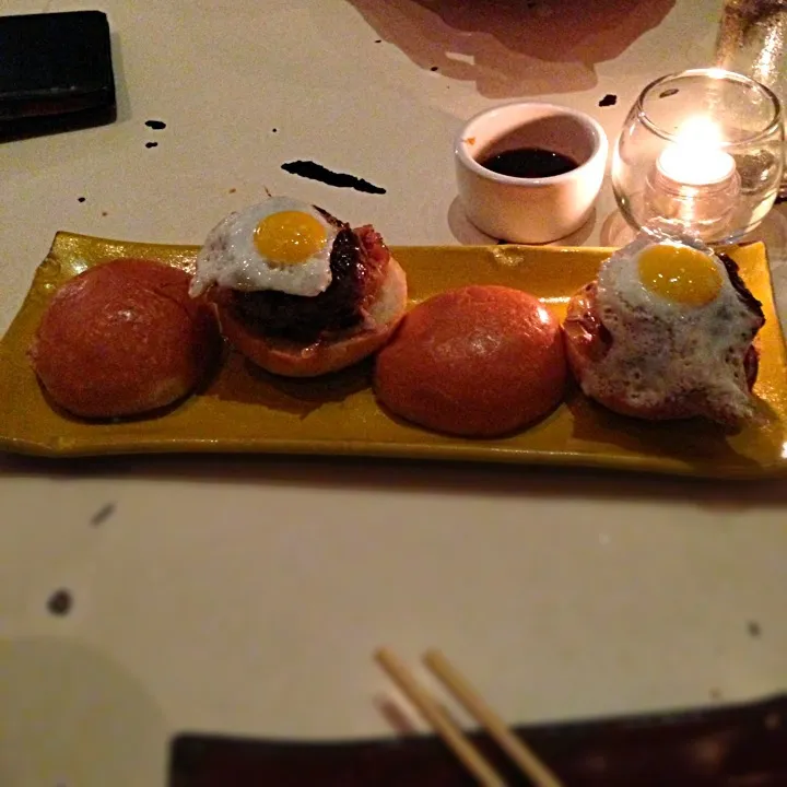 Snapdishの料理写真:American Wagyu Slider- tonkatsu, quail egg|Ryan Kimさん